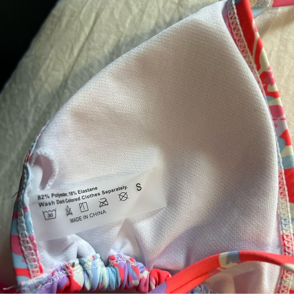Womens Bikinis - Picture 5 of 13
